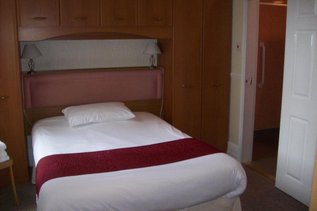 Avalon Guest Accommodation Great Yarmouth Exterior foto