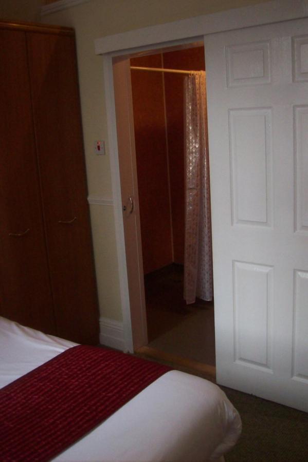 Avalon Guest Accommodation Great Yarmouth Exterior foto