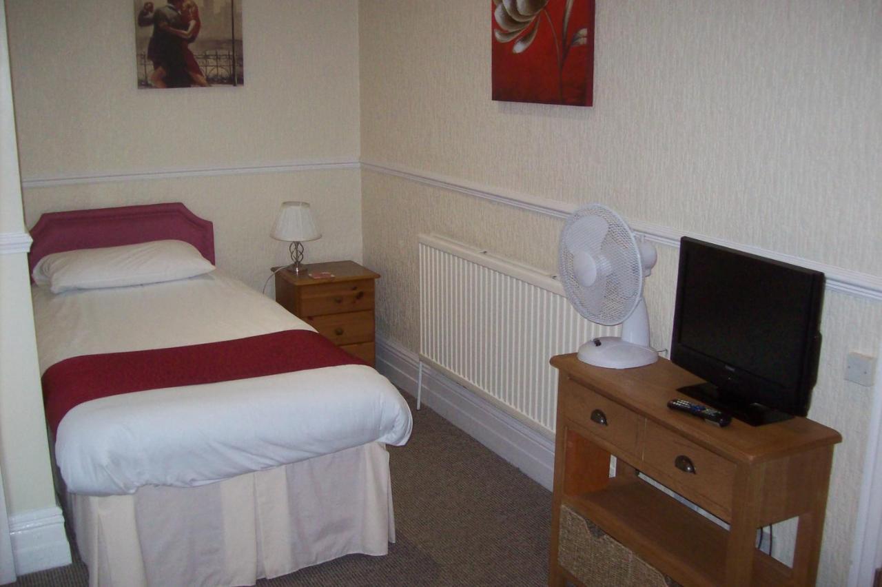 Avalon Guest Accommodation Great Yarmouth Exterior foto