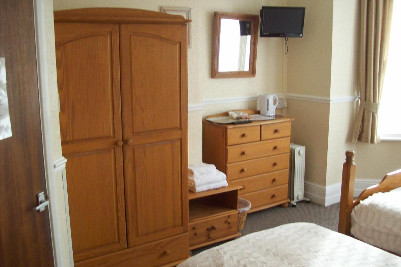 Avalon Guest Accommodation Great Yarmouth Exterior foto